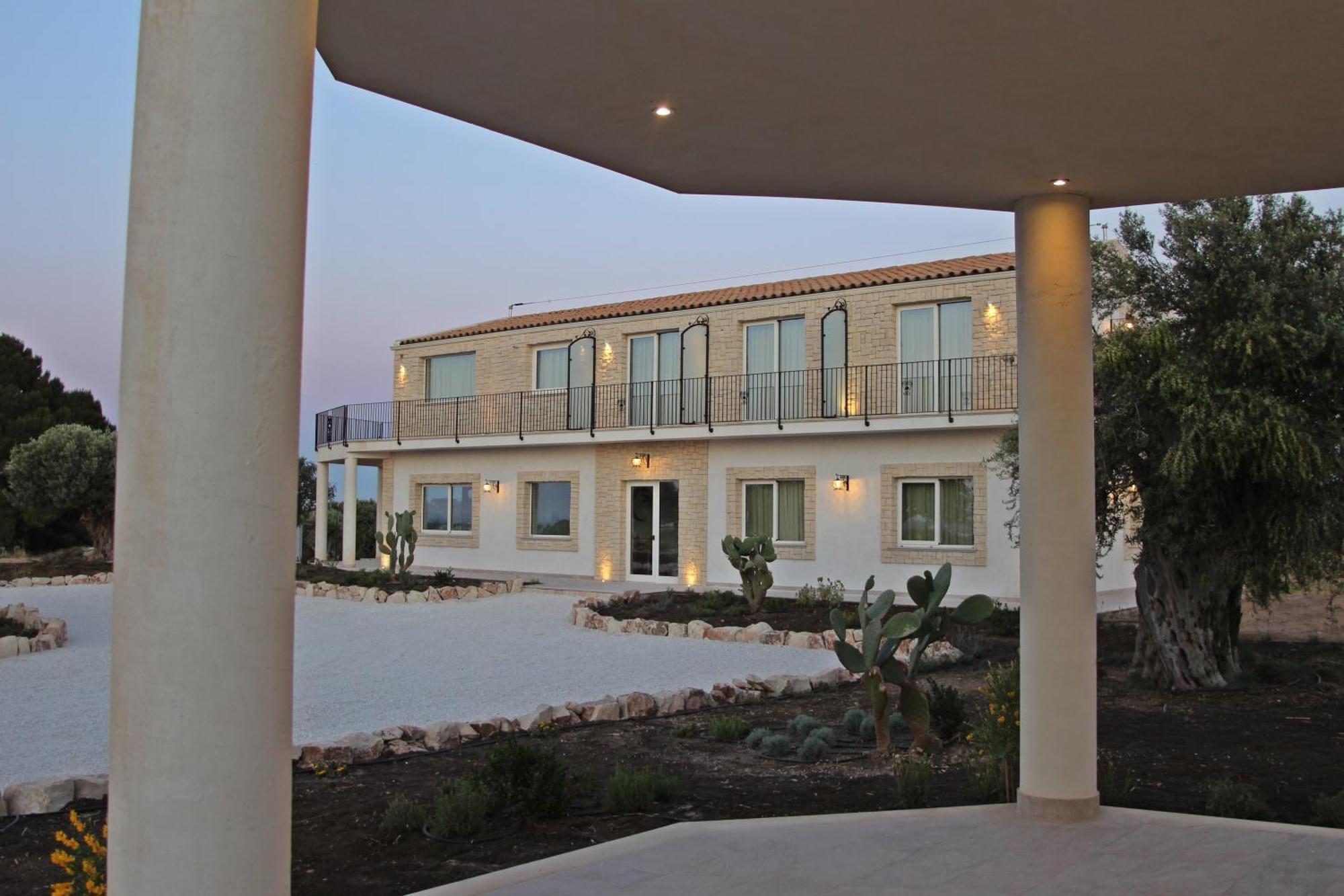 Carrua Guest House Марцамеми Стая снимка